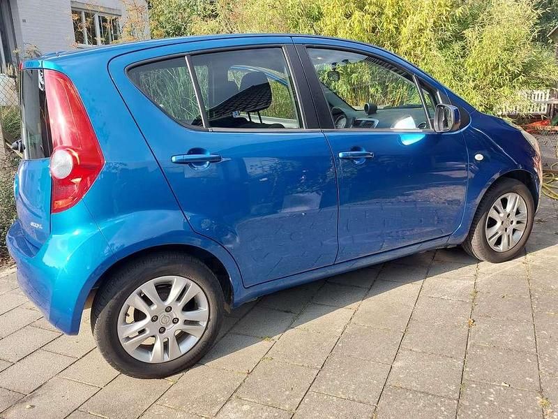 Occasion Opel Agila Edition 68 PK (50 kW) 2012 Blauw Hatchback