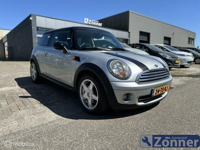 Grijs Gebruikt 2007 Mini Cooper Chili Hatchback | € 2.600 (Eerlijke prijs) - Afbeelding 1/4
