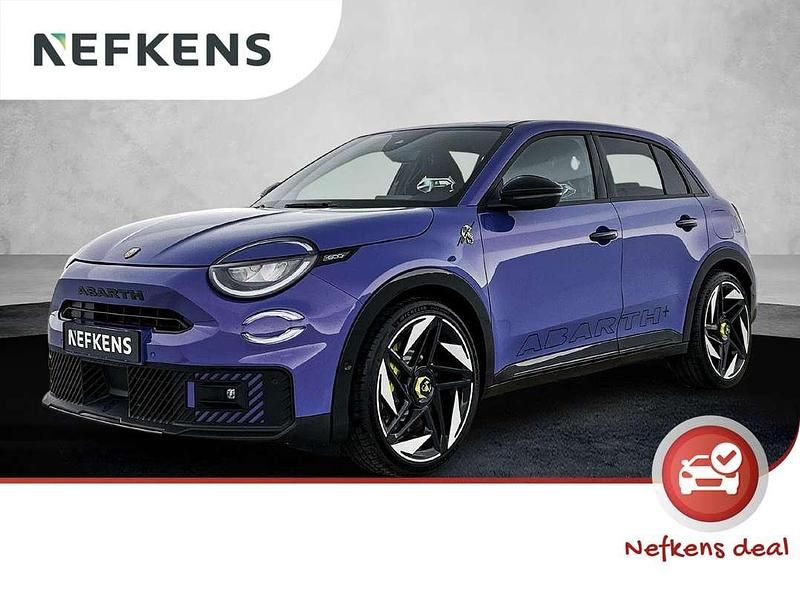 Paars Nieuw 2025 Fiat 600E Abarth SUV | € 49.990 - Afbeelding 1/4