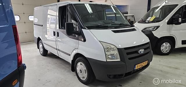 Wit Gebruikt 2010 Ford Transit Van | € 3.750 (Eerlijke prijs) - Afbeelding 1/4