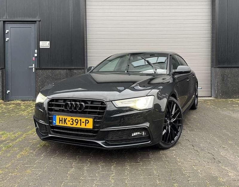 Zwart Occasion 2012 Audi A5 S-Line Hatchback | € 13.950 (Eerlijke prijs) - Afbeelding 1/4