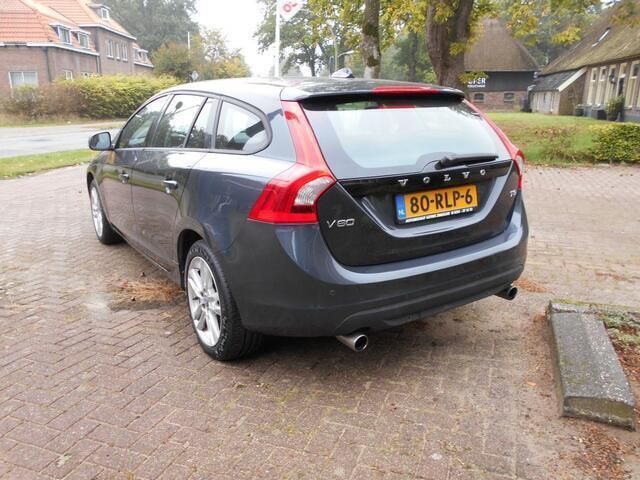 Occasion Volvo V60 Kinetic 150 PK (110 kW) 2011 Grijs Stationwagen