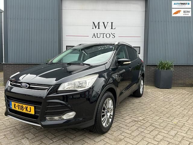 Zwart Occasion 2014 Ford Kuga Titanium SUV | € 7.990 (Goede deal) - Afbeelding 1/4
