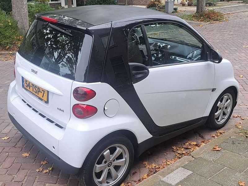 Wit Gebruikt 2012 Smart ForTwo Coupé Pure Coupé | € 4.500 (Eerlijke prijs) - Afbeelding 1/4