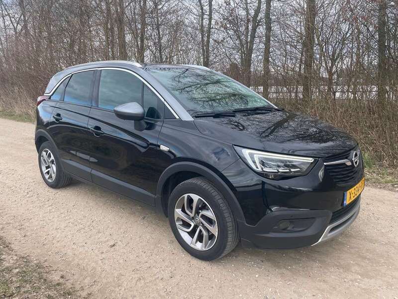 Zwart Gebruikt 2017 Opel Crossland X Innovation SUV | € 9.450 (Eerlijke prijs) - Afbeelding 1/4
