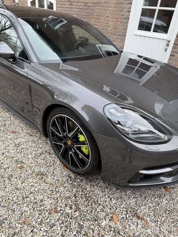 Occasion Porsche Panamera Sport Turismo 462 PK (339 kW) 2018 Grijs Stationwagen