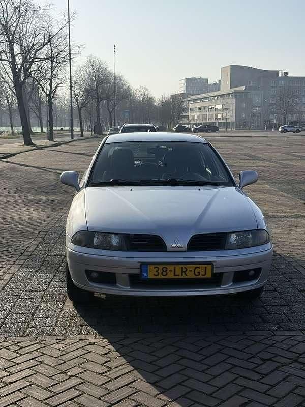 Occasion Mitsubishi Carisma 90 PK (66 kW) 2001 Sedan