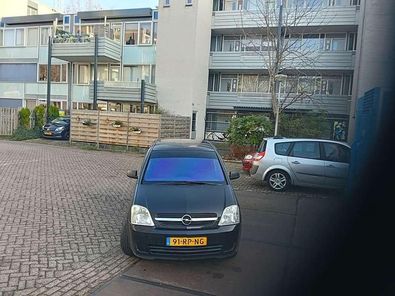 Occasion 2005 Opel Meriva Essentia MPV | € 850 (Goede deal) - Afbeelding 1/4