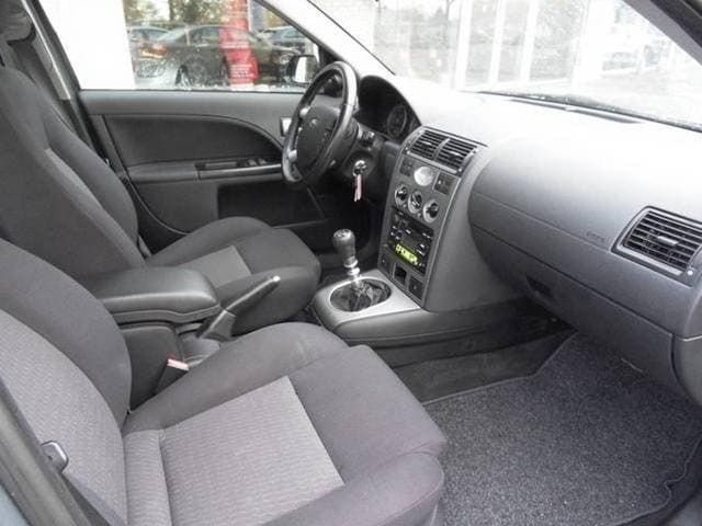 Occasion Ford Mondeo Collection 116 PK (85 kW) 2002 Blauw Sedan