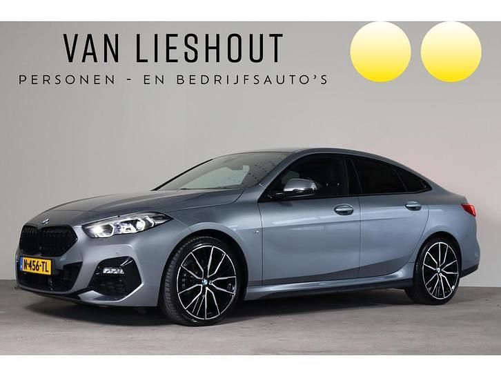 Grijs Occasion 2022 BMW 218 M Sport Coupé | € 28.900 (Eerlijke prijs) - Afbeelding 1/4