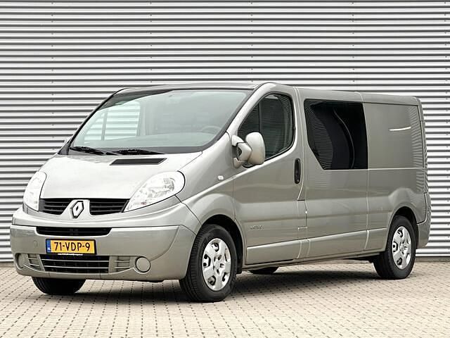 Beige Gebruikt 2007 Renault Trafic Van | € 5.450 (Eerlijke prijs) - Afbeelding 1/4