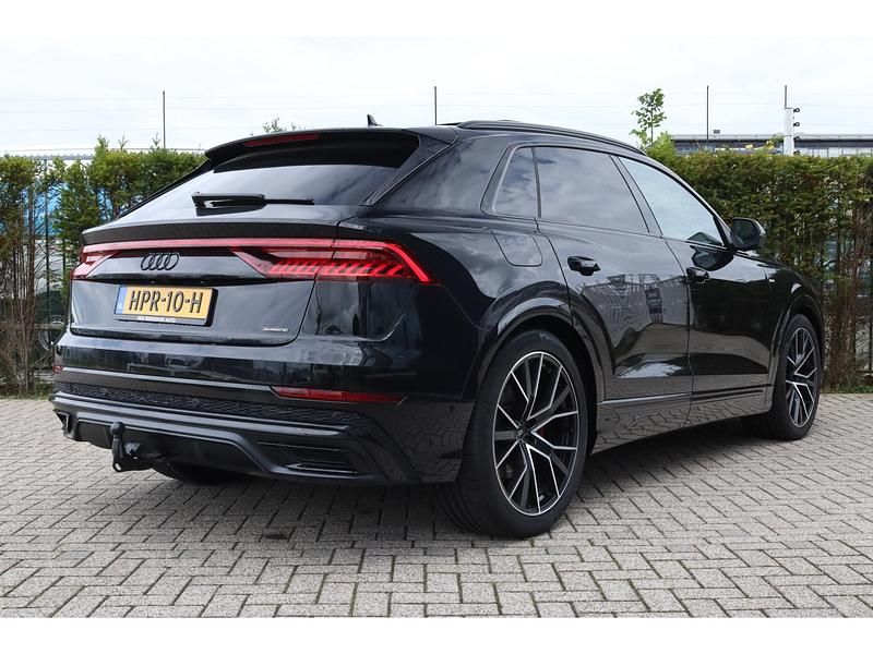 Occasion Audi Q8 Competition 463 PK (340 kW) 2024 Zwart SUV