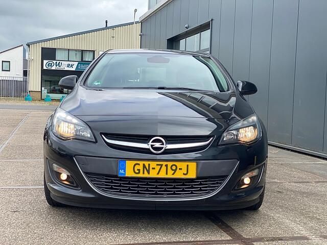 Occasion Opel Astra Edition 101 PK (74 kW) 2015 Zwart Hatchback
