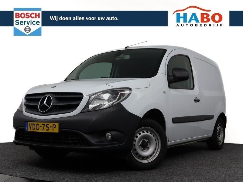 Wit Gebruikt 2019 Mercedes Citan 108 Van | € 12.190 (Duur) - Afbeelding 1/4