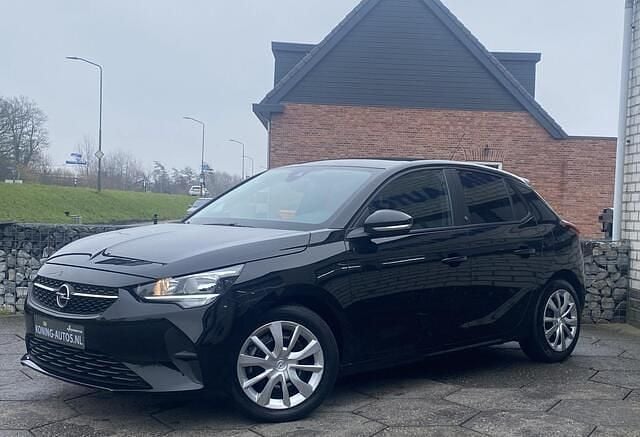 Zwart Occasion 2023 Opel Corsa-e Hatchback | € 14.985 (Super prijs) - Afbeelding 1/4