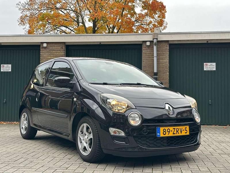 Zwart Gebruikt 2013 Renault Twingo Dynamique Hatchback | € 4.500 (Eerlijke prijs) - Afbeelding 1/4