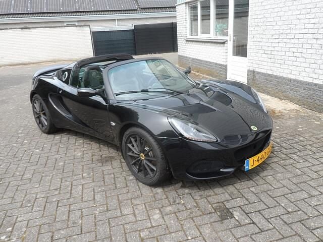 Zwart Occasion 2017 Lotus Elise Cabriolet | € 59.900 - Afbeelding 1/4