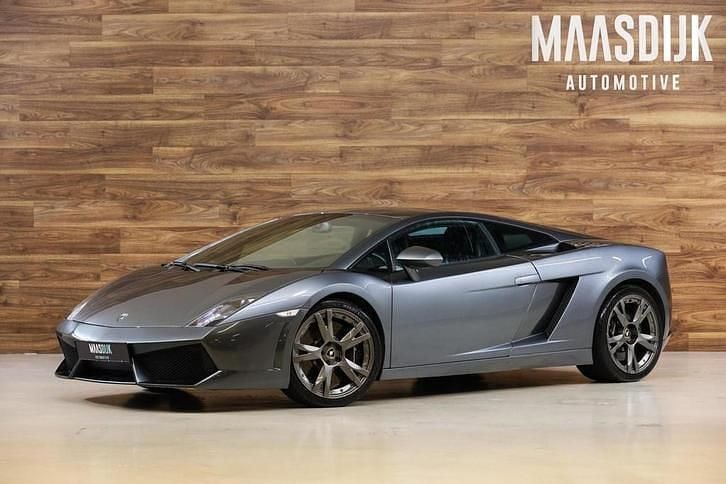 Grijs, metallic lak Gebruikt 2011 Lamborghini Gallardo Coupé | € 98.740 - Afbeelding 1/4