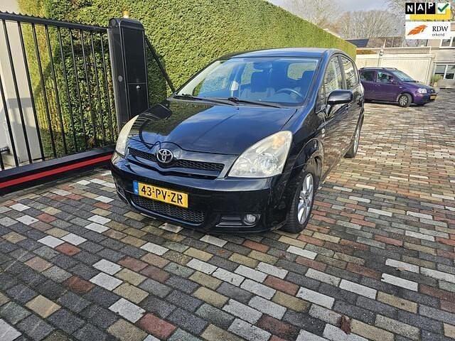 Zwart Occasion 2005 Toyota Corolla Verso Sol MPV | € 2.950 (Goede deal) - Afbeelding 1/4