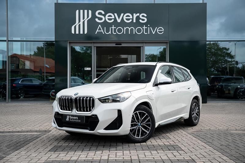 Wit Gebruikt 2024 BMW X1 M Sport SUV | € 47.788 (Eerlijke prijs) - Afbeelding 1/4