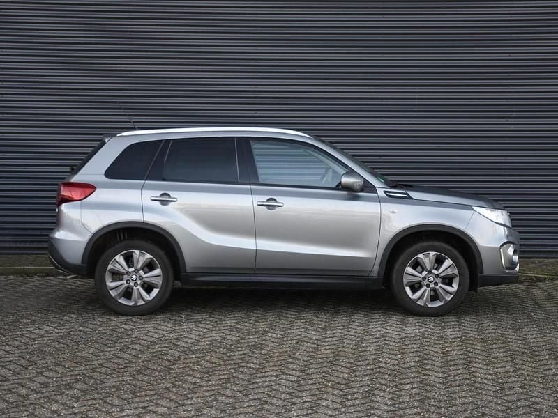 Occasion Suzuki Vitara 112 PK (82 kW) 2020 Grijs SUV