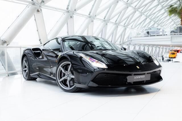 Zwart, metallic lak Gebruikt 2018 Ferrari 488 Coupé | € 249.950 - Afbeelding 1/4