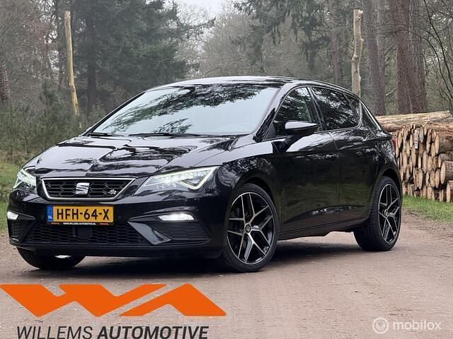Zwart Gebruikt 2017 Seat Leon ST FR Stationwagen | € 14.995 (Eerlijke prijs) - Afbeelding 1/4