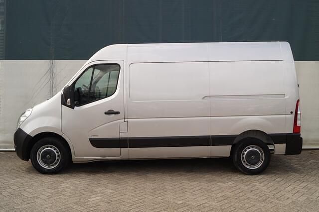 Grijs Occasion 2019 Opel Movano Van | € 9.900 (Goede deal) - Afbeelding 1/4
