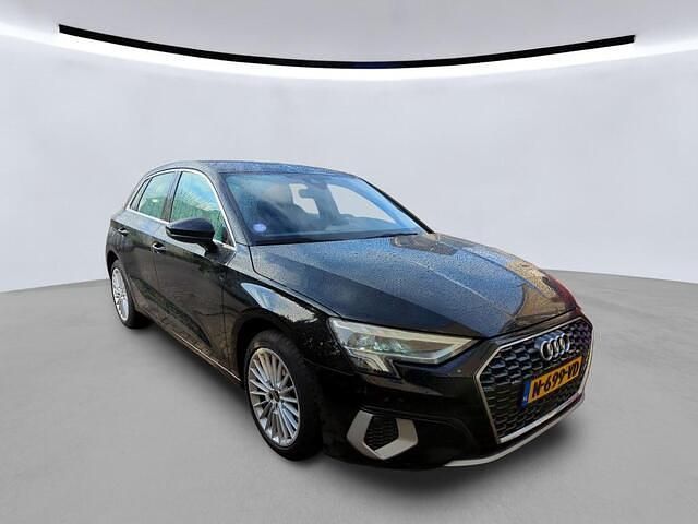 Occasion Audi A3 Sportback Advanced 111 PK (81 kW) 2022 Zwart Hatchback