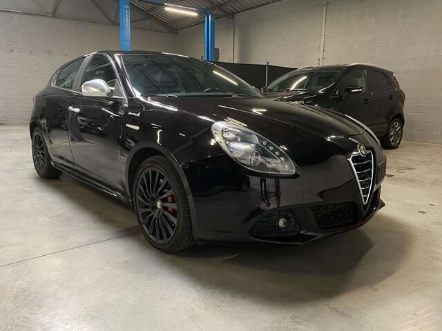 Zwart Gebruikt 2013 Alfa Romeo Giulietta Hatchback | € 6.999 (Super prijs) - Afbeelding 1/4