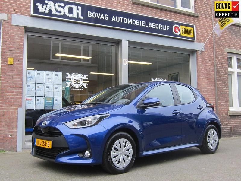 Occasion Toyota Yaris Hybrid Active 2026 Blauw Hatchback