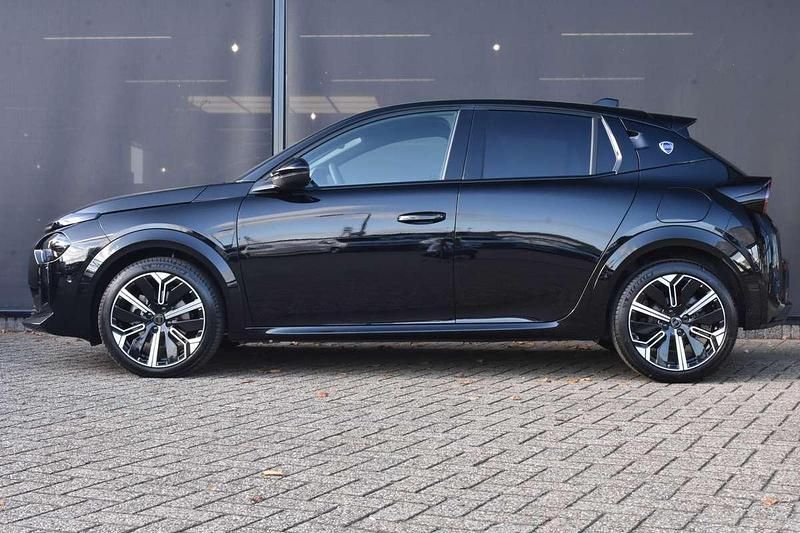 Occasion Lancia Ypsilon 101 PK (74 kW) 2024 Zwart Hatchback
