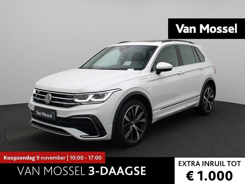 Wit Gebruikt 2021 VW Tiguan Pro SUV | € 33.900 (Iets duurder) - Afbeelding 1/4