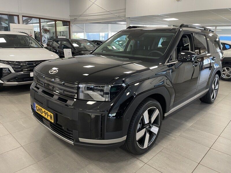 Zwart Gebruikt 2024 Hyundai Santa Fe Premium SUV | € 55.000 - Afbeelding 1/4