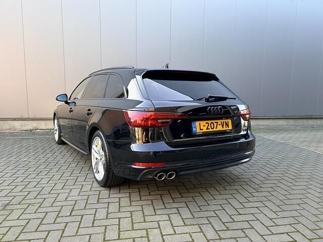 Occasion Audi A4 Black Edition 190 PK (139 kW) 2018 Zwart Stationwagen