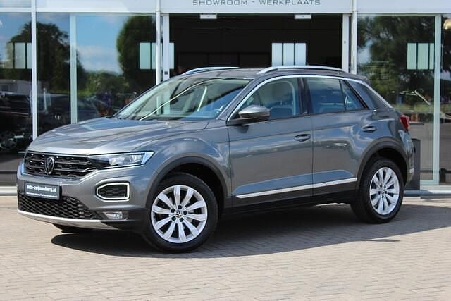 Grijs, metallic lak Gebruikt 2021 VW T-Roc Sportline SUV | € 26.450 (Eerlijke prijs) - Afbeelding 1/4