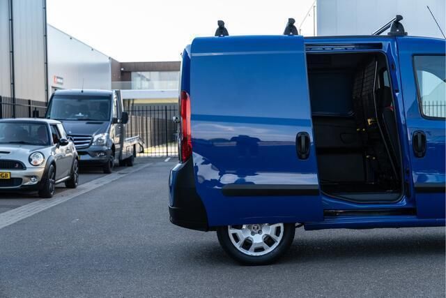 Occasion Fiat Doblò 97 PK (71 kW) 2018 Blauw MPV