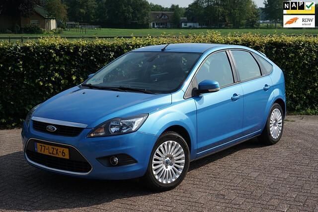 Blauw Gebruikt 2010 Ford Focus Limited Hatchback | € 4.450 (Iets duurder) - Afbeelding 1/4