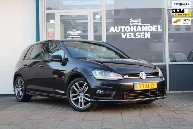 Zwart Occasion 2014 VW Golf VII Highline Hatchback | € 11.990 (Iets duurder) - Afbeelding 1/4
