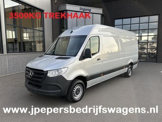 Zilver Gebruikt 2023 Mercedes Sprinter Van | € 37.950 (Iets duurder) - Afbeelding 1/4