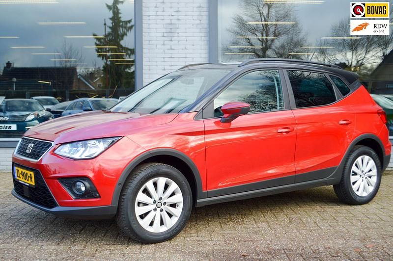 Rood Gebruikt 2019 Seat Arona Beats SUV | € 11.490 (Eerlijke prijs) - Afbeelding 1/4