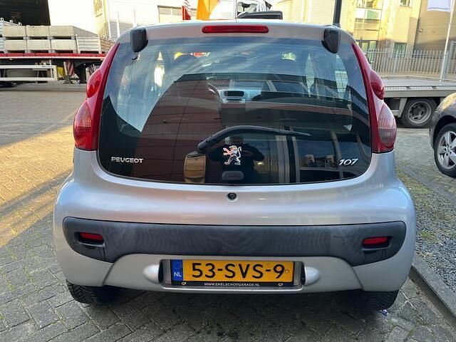 Occasion Peugeot 107 68 PK (50 kW) 2011 Grijs Hatchback