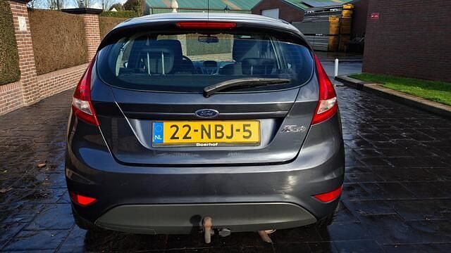 Occasion Ford Fiesta Limited 60 PK (44 kW) 2010 Grijs (metallic) Hatchback