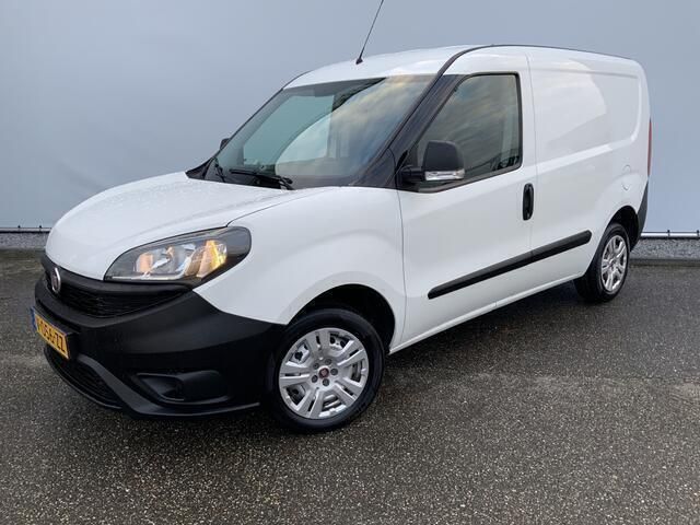 Wit Gebruikt 2019 Fiat Doblò MPV | € 8.950 (Duur) - Afbeelding 1/4