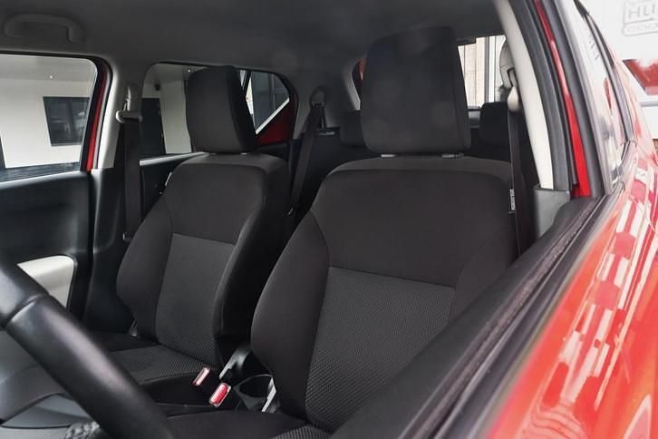 Occasion Suzuki Ignis 90 PK (66 kW) 2017 Rood (metallic) SUV