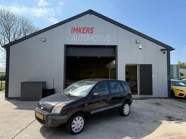 Zwart Gebruikt 2006 Ford Fusion MPV | € 1.100 (Eerlijke prijs) - Afbeelding 1/4