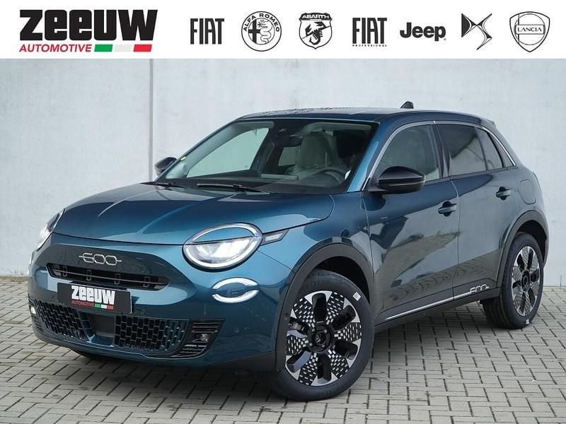 Blauw Nieuw 2025 Fiat 600 La Prima SUV | € 34.900 (Eerlijke prijs) - Afbeelding 1/4