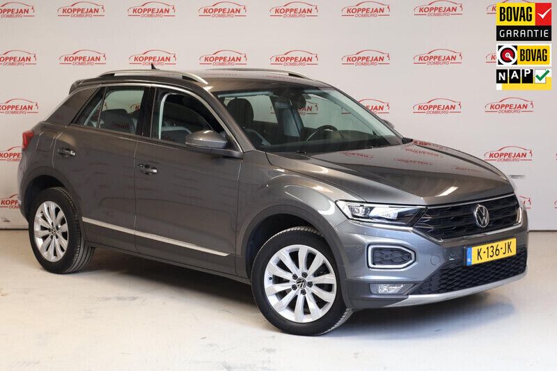 Grijs Gebruikt 2020 VW T-Roc Sport SUV | € 27.445 (Eerlijke prijs) - Afbeelding 1/4