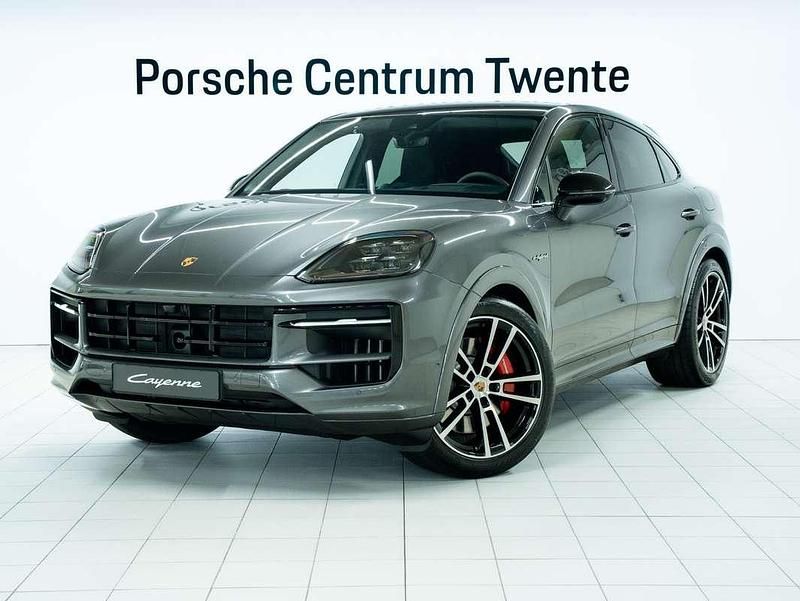 Kwartsiet grijs metallic Gebruikt 2024 Porsche Cayenne S E-Hybrid SUV | € 178.900 (Eerlijke prijs) - Afbeelding 1/4