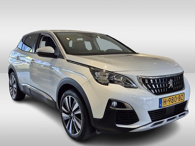 Occasion Peugeot 3008 Premium 131 PK (96 kW) 2020 Wit SUV